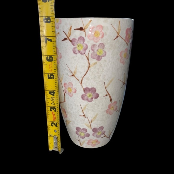 Classic Floral Ceramic Vase – White with Pink & Purple Blossoms - Picture 12 of 14